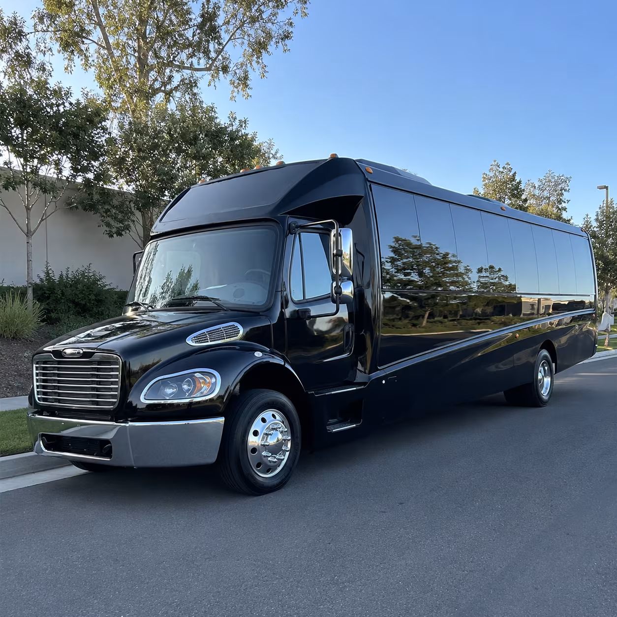 bus rentals for ball arena concerts and stadium shows in denver