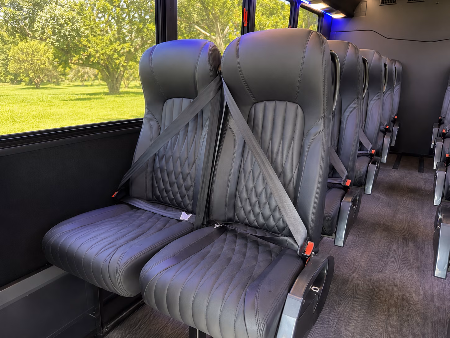 out of town guest airport shuttle buses to westminster weddings